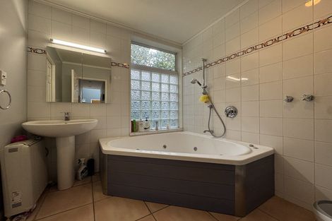 Photo of property in 20 Cashmere Road, Cashmere, Christchurch, 8022