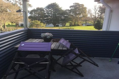 Photo of property in 16 Freyberg Street, Roslyn, Palmerston North, 4414