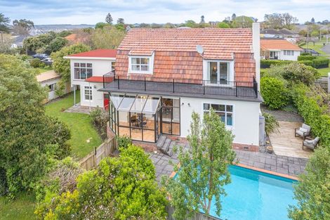 Photo of property in 3 Dickson Crescent, Saint Johns Hill, Whanganui, 4500