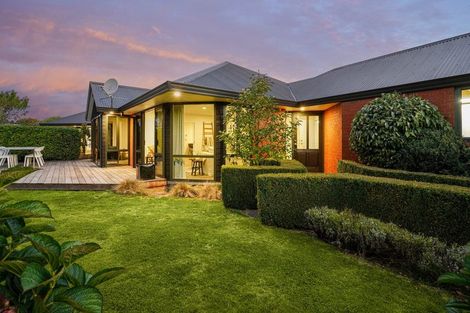 Photo of property in 104 Halswell Junction Road, Halswell, Christchurch, 8025