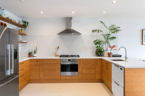 Photo of property in 191 Severn Street, Island Bay, Wellington, 6023