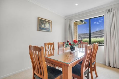 Photo of property in 16 Leafield Crescent, Henderson, Auckland, 0612