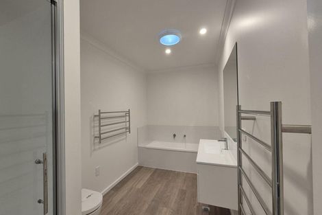 Photo of property in 29 Atutahi Lane, Papamoa, 3118