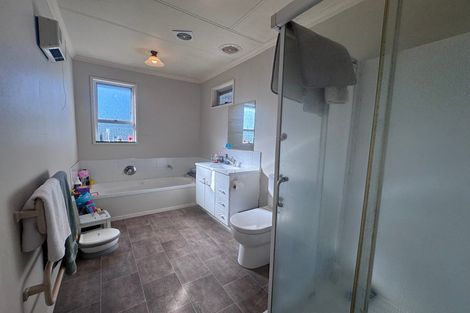 Photo of property in 16 Fairview Avenue, Feilding, 4702