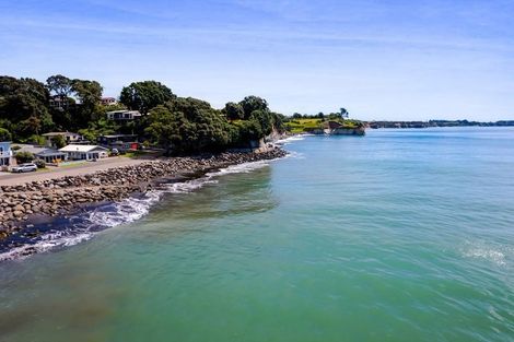 Photo of property in 37 Onaero Beach Road, Onaero, Urenui, 4383