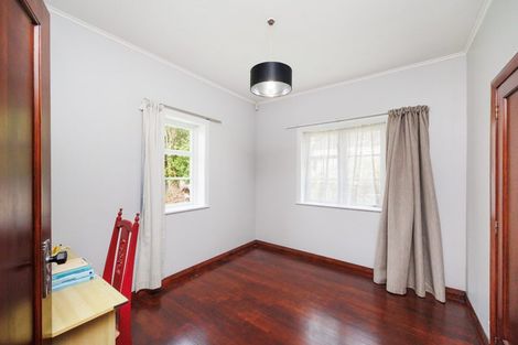 Photo of property in 210 College Street, West End, Palmerston North, 4412