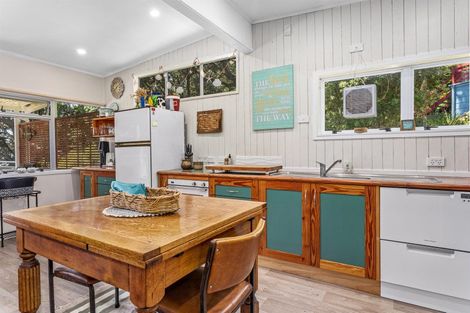 Photo of property in 233 Ohiwa Beach Road, Waiotahe, Opotiki, 3198