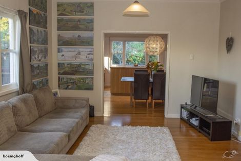 Photo of property in 6 Willowbrook Place, Titirangi, Auckland, 0604