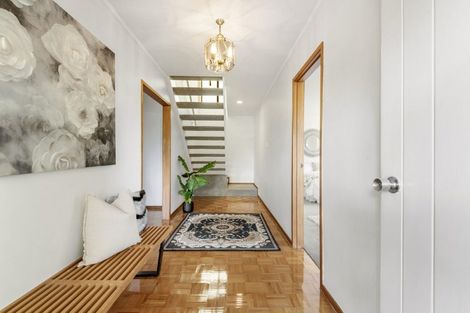 Photo of property in 13 Tarahanga Street, Northcote, Auckland, 0627