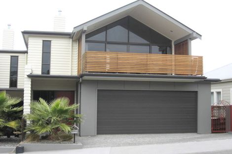 Photo of property in 16a Colenso Avenue, Hospital Hill, Napier, 4110