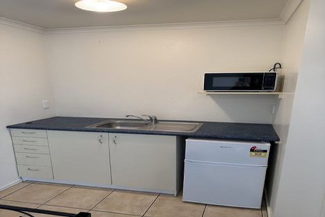 Photo of property in 11 Ruahine Street, Roslyn, Palmerston North, 4414