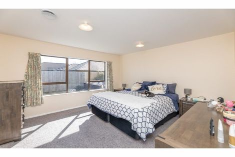 Photo of property in 166a Breezes Road, Aranui, Christchurch, 8061