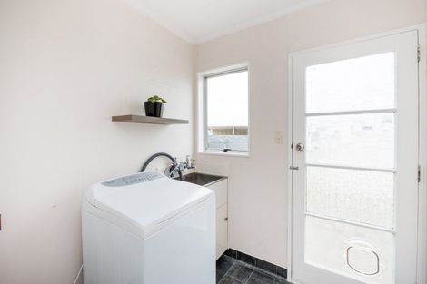 Photo of property in 22 Palliser Place, Milson, Palmerston North, 4414