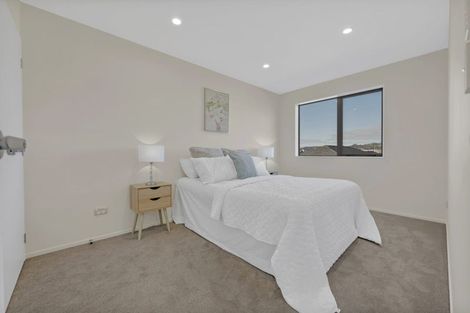 Photo of property in 7 Woven Place, Karaka, Papakura, 2113