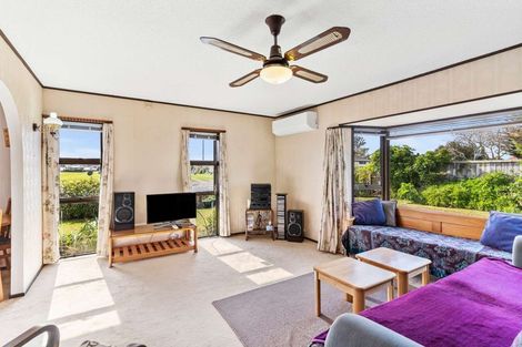 Photo of property in 30 Gibbons Road, Weymouth, Auckland, 2103