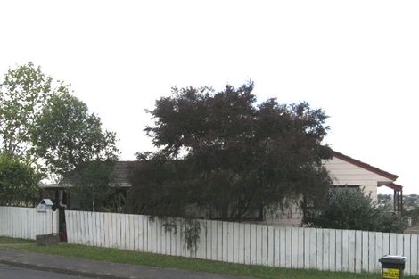 Photo of property in 23 Holmes Drive South, West Harbour, Auckland, 0618