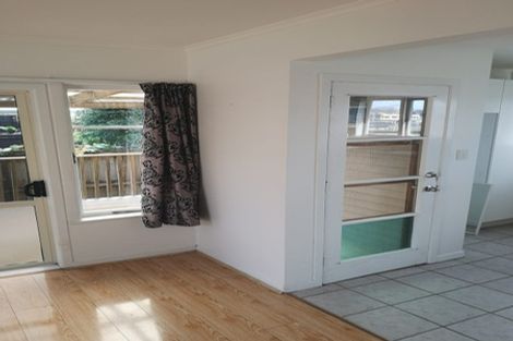 Photo of property in 5c Mountain Road, Mount Wellington, Auckland, 1072