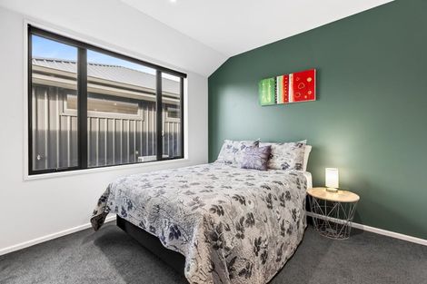 Photo of property in 5 Marbleleaf Lane, Albert Town, Wanaka, 9305