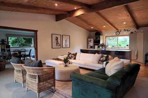 Photo of property in 24 Arden Place, Oakura, 4314