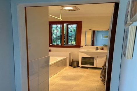 Photo of property in 10 Garfield Street, Brooklyn, Wellington, 6021