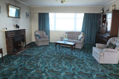 Photo of property in 43 Edinburgh Terrace, Foxton Beach, Foxton, 4815