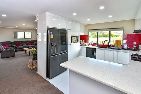 Photo of property in 112 Alfriston Road, Manurewa, Auckland, 2105