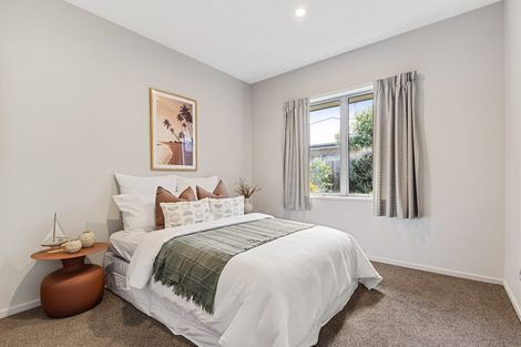 Photo of property in 15 Saint Peters Close, Woolston, Christchurch, 8062