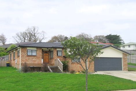 Photo of property in 44 Hewlett Road, Massey, Auckland, 0614