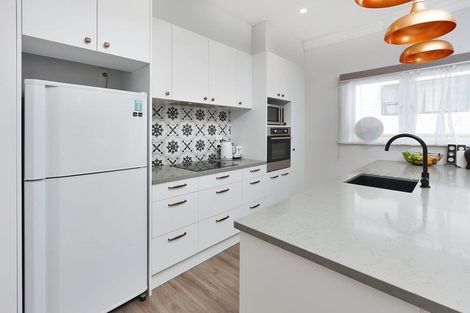 Photo of property in 1/23 Brandon Road, Glen Eden, Auckland, 0602