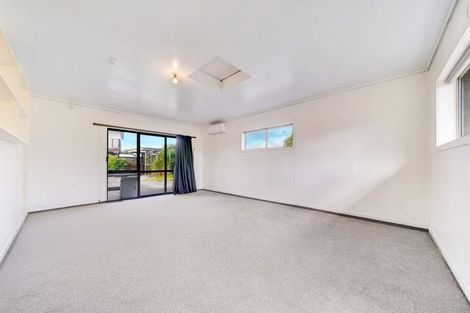Photo of property in 20 Sunnypark Avenue, Rosehill, Papakura, 2113