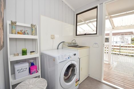 Photo of property in 28 Frederick Street, Carterton, 5713