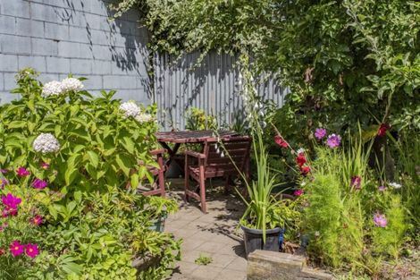 Photo of property in 4 Weston Place, Rangiora, 7400