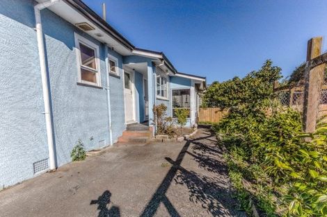 Photo of property in 5 Ngahina Street, Marton, 4710