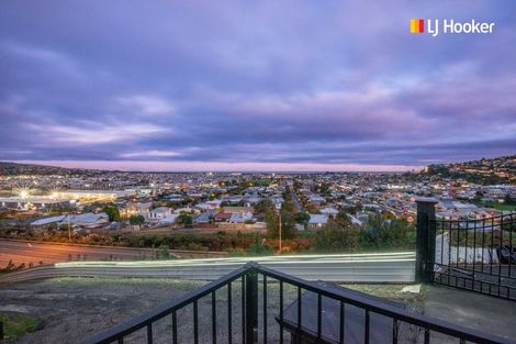 Photo of property in 27 Bridge Street, Clyde Hill, Dunedin, 9011