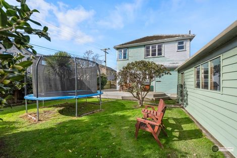 Photo of property in 15 Pearce Crescent, Taita, Lower Hutt, 5011