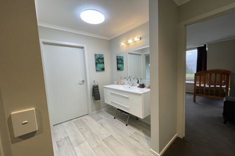 Photo of property in 13 Panners Cove Lane, Cromwell, 9384