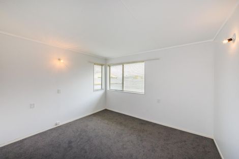 Photo of property in 5 Herbert Avenue, Cloverlea, Palmerston North, 4412