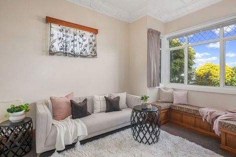 Photo of property in 72 Overtoun Terrace, Hataitai, Wellington, 6021