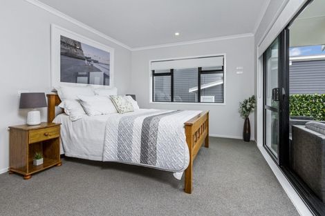 Photo of property in 25 Cavalli Road, Long Bay, Auckland, 0630