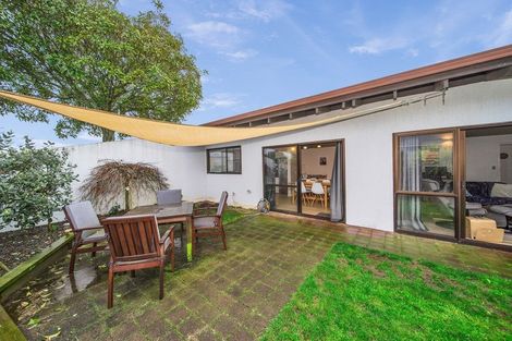 Photo of property in 20 Puketotara Street, Highlands Park, New Plymouth, 4312