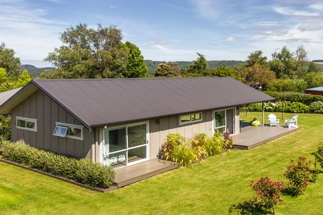 Photo of property in 30 Kenrigg Road, Kinloch, Taupo, 3377