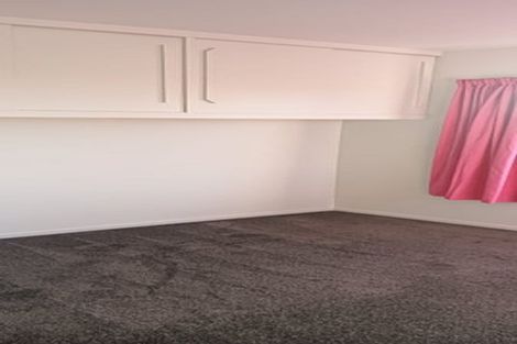 Photo of property in 10 Inca Place, Redwood, Christchurch, 8051