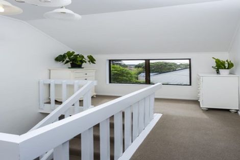 Photo of property in 2/189 Onewa Road, Birkenhead, Auckland, 0626