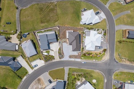 Photo of property in 21 Christine Drive, Coopers Beach, 0420