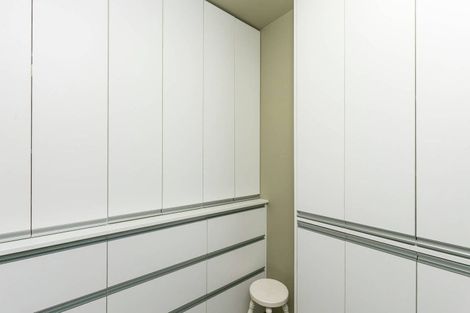 Photo of property in Montreaux Apartments, 10e/164 The Terrace, Wellington Central, Wellington, 6011