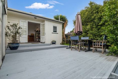 Photo of property in 27 Victoria Avenue, Waiuku, 2123