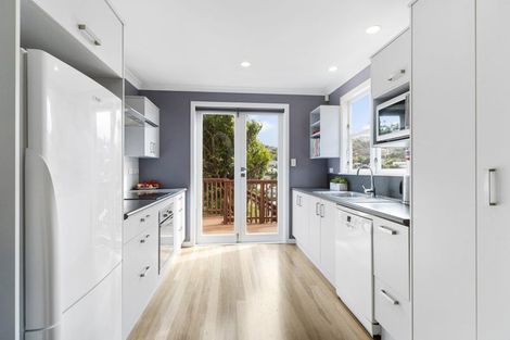 Photo of property in 53 Milne Terrace, Island Bay, Wellington, 6023