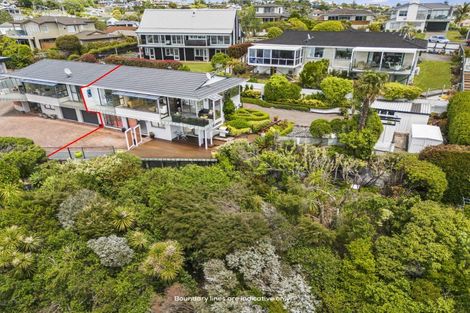 Photo of property in 2/7 Pounamu Place, Shelly Park, Auckland, 2014