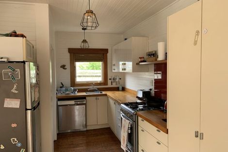 Photo of property in 135 Tipahi Street, Nelson South, Nelson, 7010