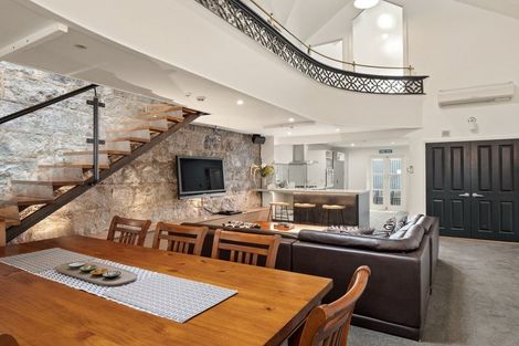 Photo of property in 2/81 Moray Place, Dunedin Central, Dunedin, 9016